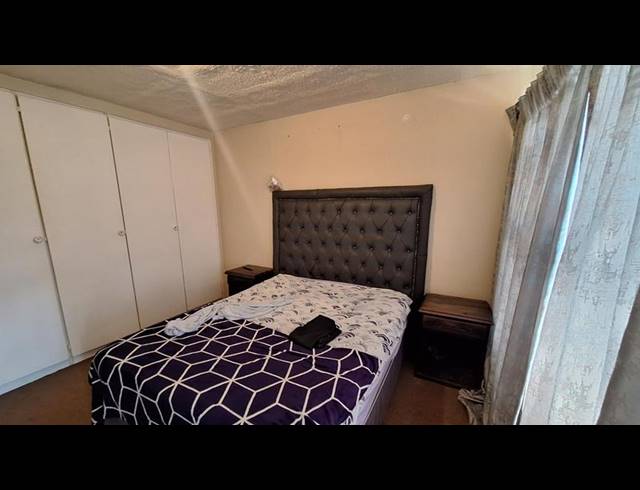 2 BEDROOM PROPERTY TO RENT IN MORELETAPARK